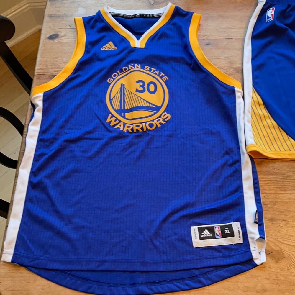 Steph Curry official jersey and short from NBA store
